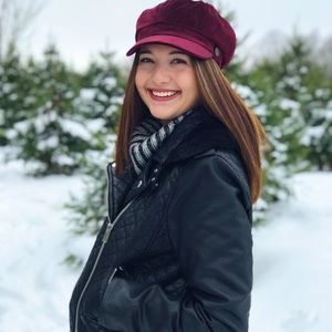 Meet your Posher, Chandler